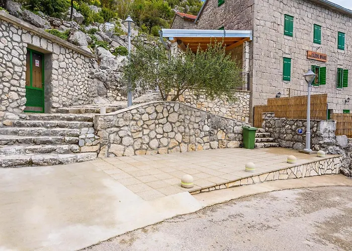 Villa Lazini Dvori