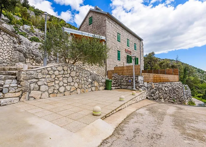 Villa Lazini Dvori