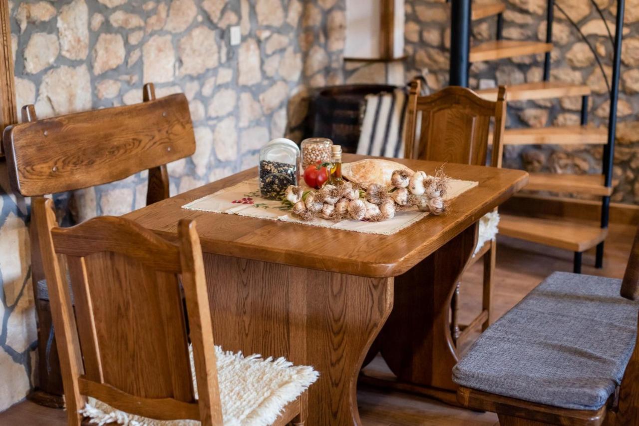 Lazini Dvori Villa