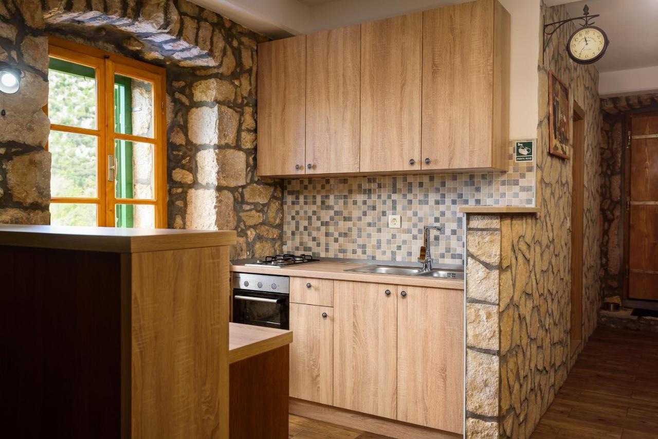 Lazini Dvori Villa Stasevica